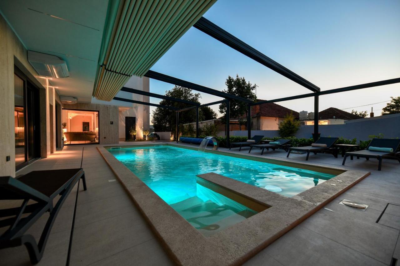 Crowonder Apartments & Rooms Oaza With Heated Swimming Pool And Sauna Turanj Dış mekan fotoğraf