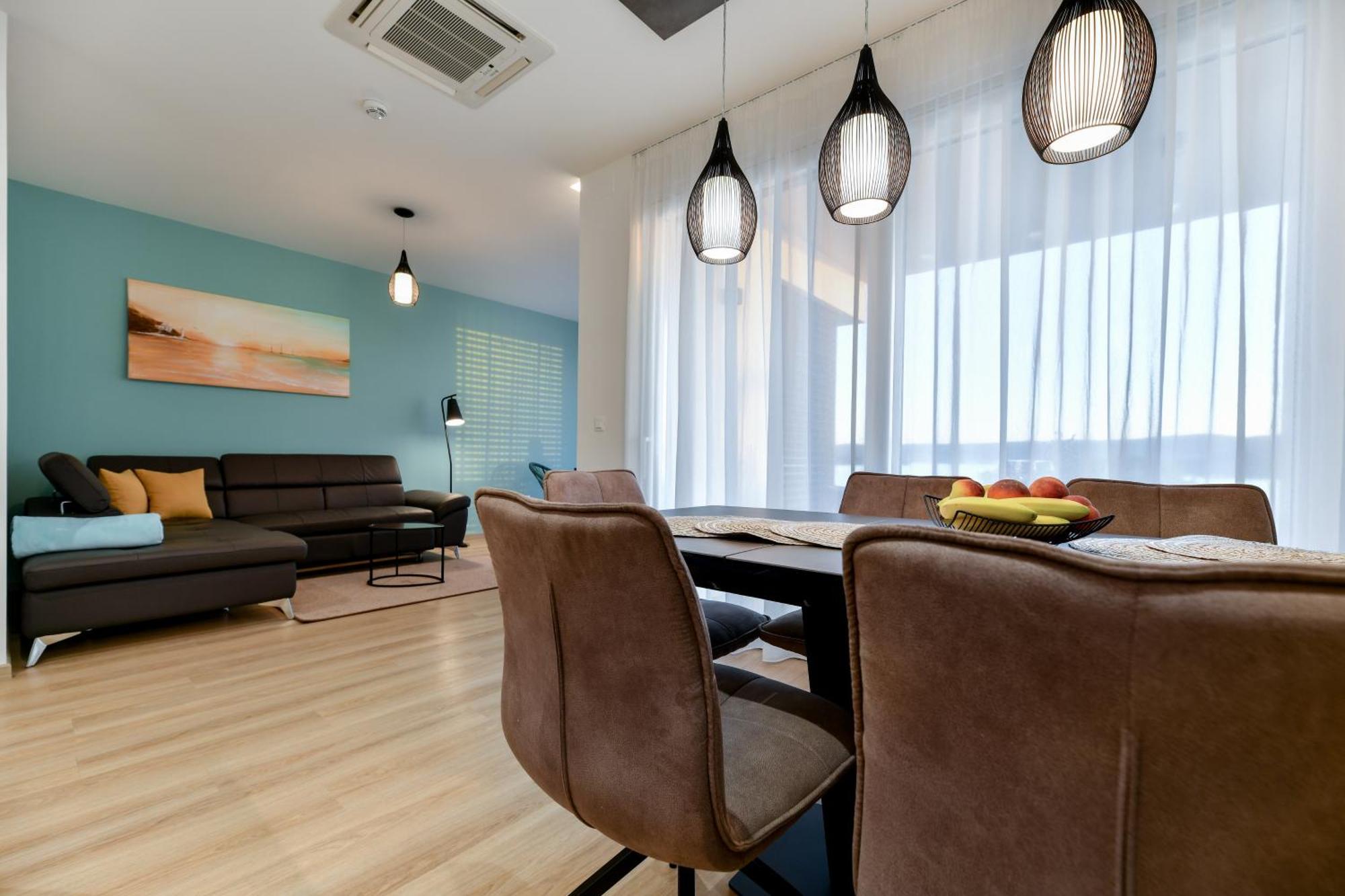 Crowonder Apartments & Rooms Oaza With Heated Swimming Pool And Sauna Turanj Dış mekan fotoğraf